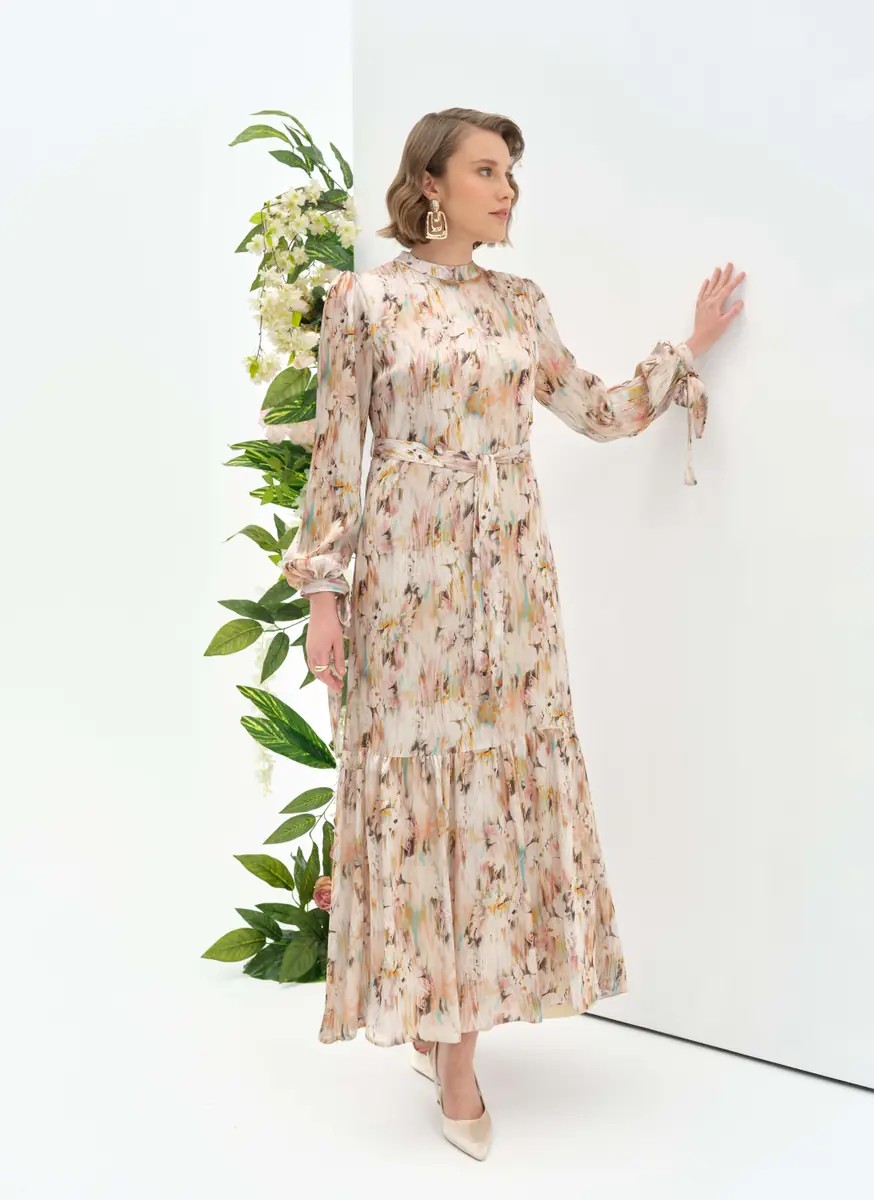 FLORAL PATTERNED DRESS